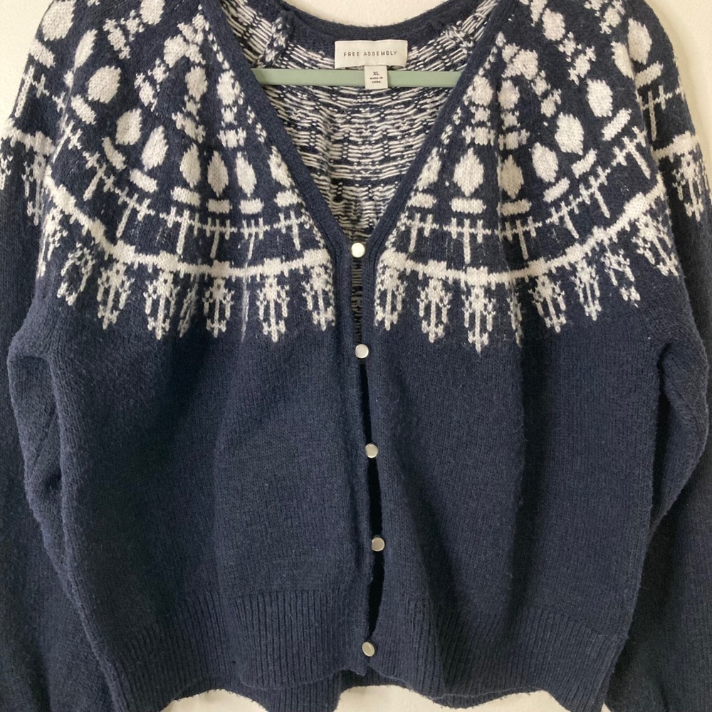 Coastal Navy Blue Fair Isle Knit V-Neck Button Front Cardigan XL Nordic Preppy - Picture 4 of 11